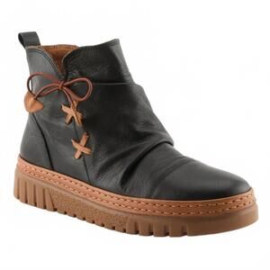 NEW SPRING STEP SHOES women's vandis ankle boots in black